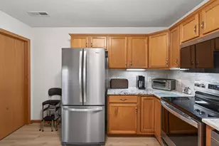836 Roundhouse St, Shakopee, MN 55379 - Photo 10