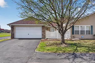 836 Roundhouse St, Shakopee, MN 55379 - Photo 26