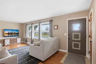 11016 Ewing Ave S, Bloomington, MN 55431 - Photo 4