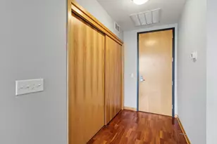1211 Lagoon Ave, Minneapolis, MN 55408 - Photo 16