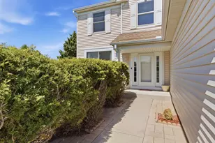 1573 Johnny Cake Alcove, Eagan, MN 55122 - Photo 4