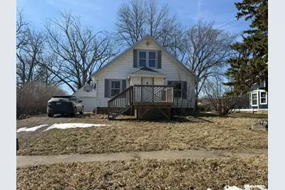 305 1st Avenue NE, Dodge Center, MN 55927 - Photo 1