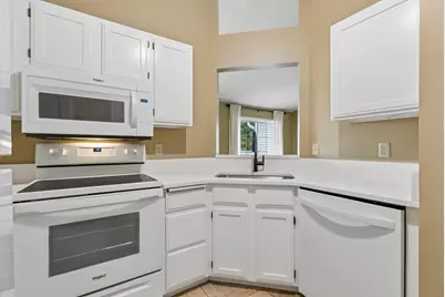 3557 Blue Jay Way #202, Eagan, MN 55123 - Photo 12