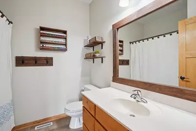 29411 Morningside Court, Lindstrom, MN 55045 - Photo 34