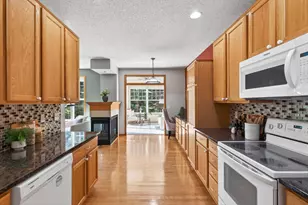 1009 Victoria Grns Blvd, Victoria, MN 55386 - Photo 14