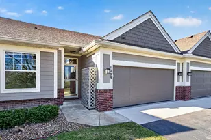 1009 Victoria Grns Blvd, Victoria, MN 55386 - Photo 2