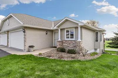 1136 Highpoint Court #33A, New Richmond, WI 54017 - Photo 2