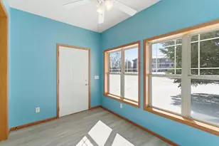 609 Dublin Ct, Mankato, MN 56001 - Photo 8