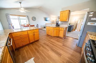 525 Lancaster Blvd, Zumbrota, MN 55992 - Photo 16