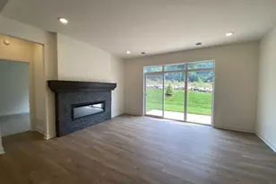 13788 Hollybrook Cir, Apple Valley, MN 55124 - Photo 4