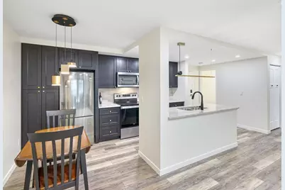 334 Cherokee Avenue #103, Saint Paul, MN 55107 - Photo 6