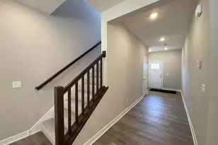 13792 Hollybrook Cir, Apple Valley, MN 55124 - Photo 2