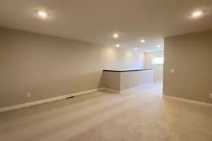 13792 Hollybrook Cir, Apple Valley, MN 55124 - Photo 8