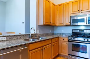 2204 St Johns Cir, Woodbury, MN 55129 - Photo 4