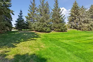 4105 Upland Ln N, Plymouth, MN 55446 - Photo 32