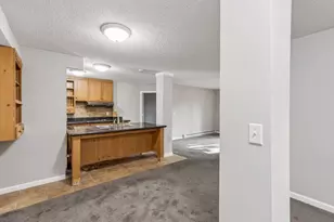 7675 142nd St W, Apple Valley, MN 55124 - Photo 4