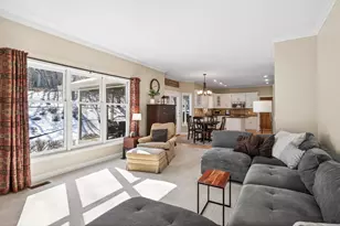 2536 Bridle Creek Trail, Chanhassen, MN 55317 - Photo 12