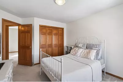 2536 Bridle Creek Trail, Chanhassen, MN 55317 - Photo 32