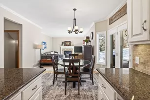 2536 Bridle Creek Trail, Chanhassen, MN 55317 - Photo 8