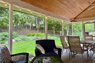 2536 Bridle Creek Trail, Chanhassen, MN 55317 - Photo 2