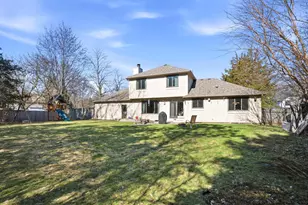 10427 Brown Farm Cir, Eden Prairie, MN 55347 - Photo 8