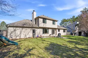 10427 Brown Farm Cir, Eden Prairie, MN 55347 - Photo 6