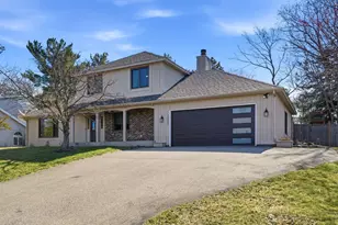 10427 Brown Farm Cir, Eden Prairie, MN 55347 - Photo 4