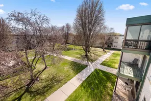 2730 Dale St N, Roseville, MN 55113 - Photo 2