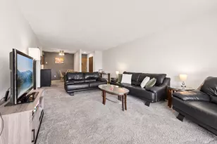 2730 Dale St N, Roseville, MN 55113 - Photo 8