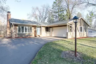2750 Queensland Ln N, Plymouth, MN 55447 - Photo 2