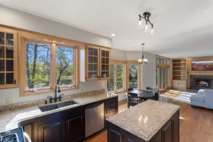 17718 Kingsway Path, Lakeville, MN 55044 - Photo 12