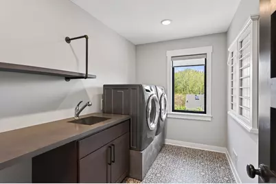 1207 James Avenue, Saint Paul, MN 55105 - Photo 34