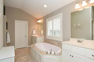359 Riverside Cir, Anoka, MN 55303 - Photo 16