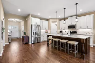 13687 Wildflower Way NE, Prior Lake, MN 55372 - Photo 4