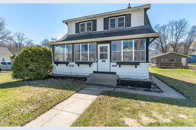 324 E Vasa Avenue, Fergus Falls, MN 56537 - Photo 2