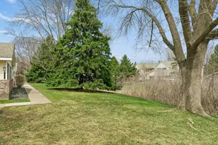 7666 13th St N, Oakdale, MN 55128 - Photo 26