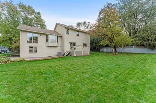 322 74th Ave N, Brooklyn Park, MN 55444 - Photo 4