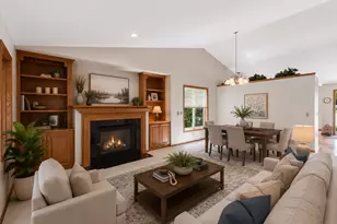 10327 165th St W, Lakeville, MN 55044 - Photo 2