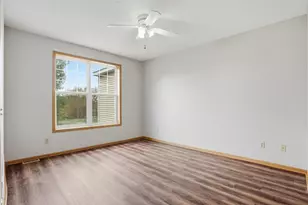 5792 Prairie Ridge Dr, Shoreview, MN 55126 - Photo 32