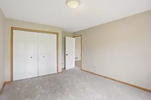 5792 Prairie Ridge Dr, Shoreview, MN 55126 - Photo 26