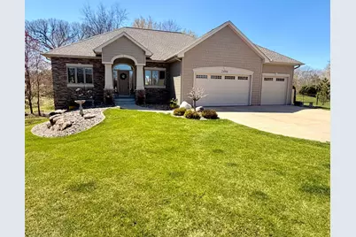 2490 Cambridge Way, Shakopee, MN 55379 - Photo 1