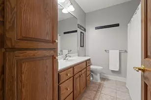 411 Emerald Ln, Mahtomedi, MN 55115 - Photo 56