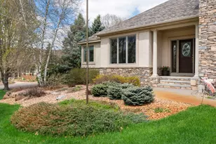 411 Emerald Ln, Mahtomedi, MN 55115 - Photo 6