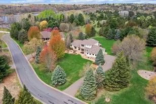 411 Emerald Ln, Mahtomedi, MN 55115 - Photo 4