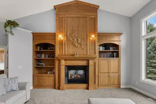411 Emerald Ln, Mahtomedi, MN 55115 - Photo 18