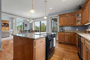 411 Emerald Ln, Mahtomedi, MN 55115 - Photo 24