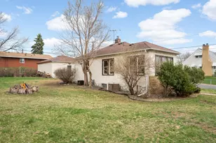 202 Park St W, South Saint Paul, MN 55075 - Photo 2