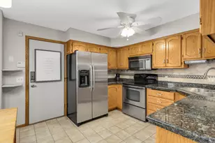 2716 River Woods Ln, Burnsville, MN 55337 - Photo 4