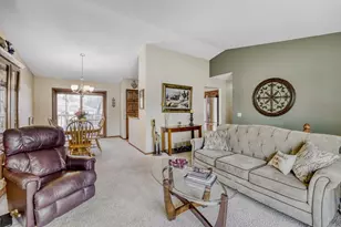 10185 Upper 178th St W, Lakeville, MN 55044 - Photo 4