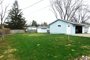 578 Guthrie Ave N, Oakdale, MN 55128 - Photo 16